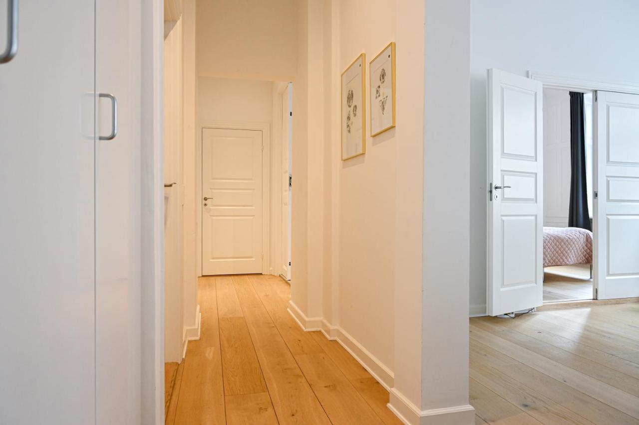 Sanders Arrow - Chic Three-Bedroom Apartment In The Middle Of København Eksteriør bilde
