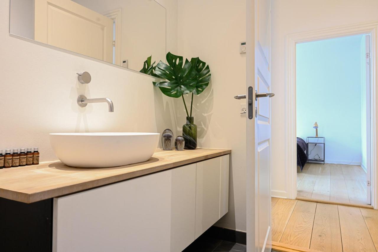 Sanders Arrow - Chic Three-Bedroom Apartment In The Middle Of København Eksteriør bilde