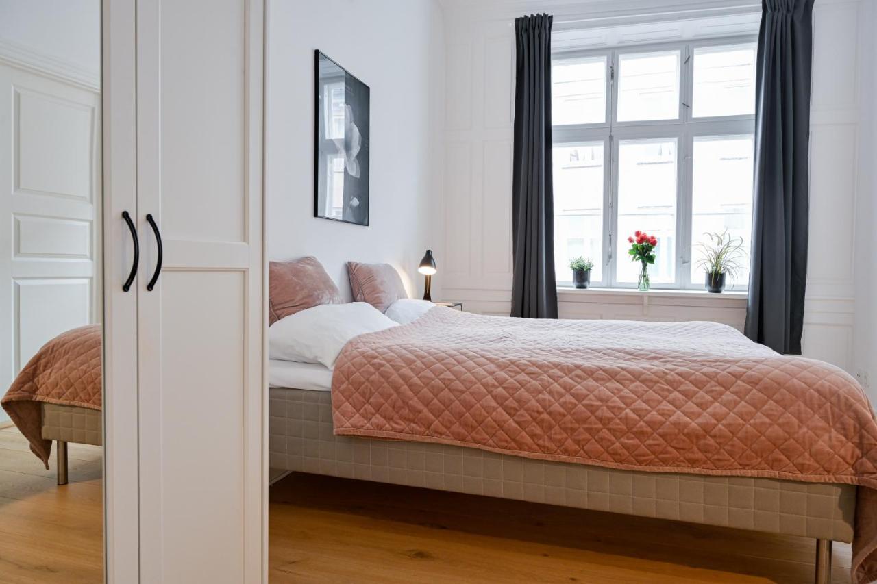 Sanders Arrow - Chic Three-Bedroom Apartment In The Middle Of København Eksteriør bilde